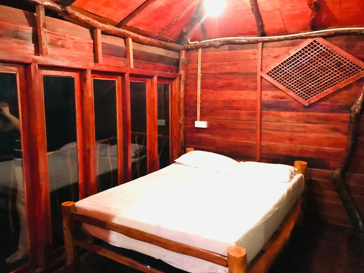 Отель Yala Eco Tree House New Тиссамахарама Экстерьер фото