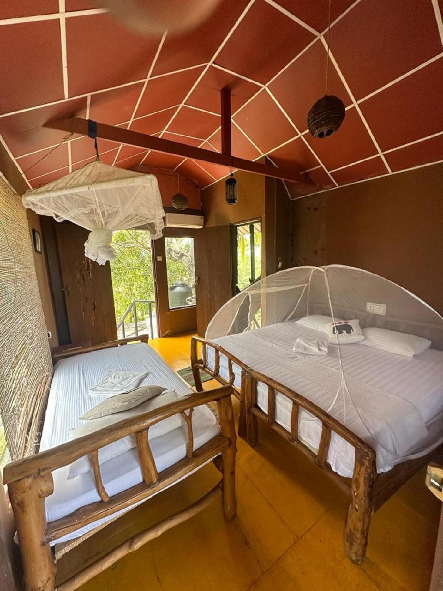 Отель Yala Eco Tree House New Тиссамахарама Экстерьер фото